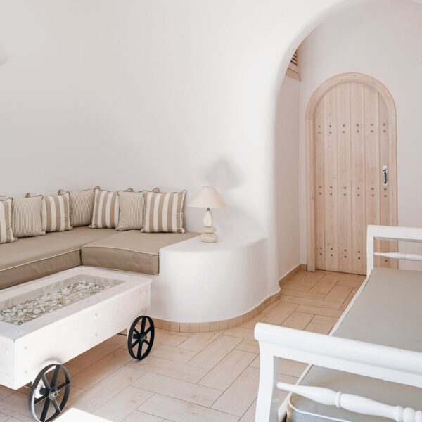 evgenia-suites-superior-suites3.jpg